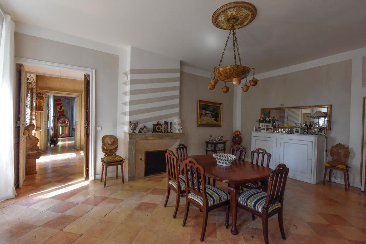 Chateau Du Tasta Bed and breakfast