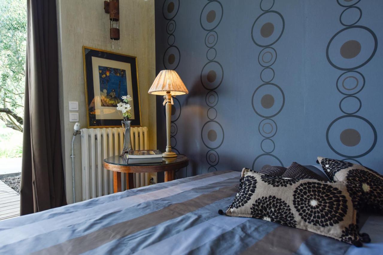 Chateau Du Tasta Bed & Breakfast